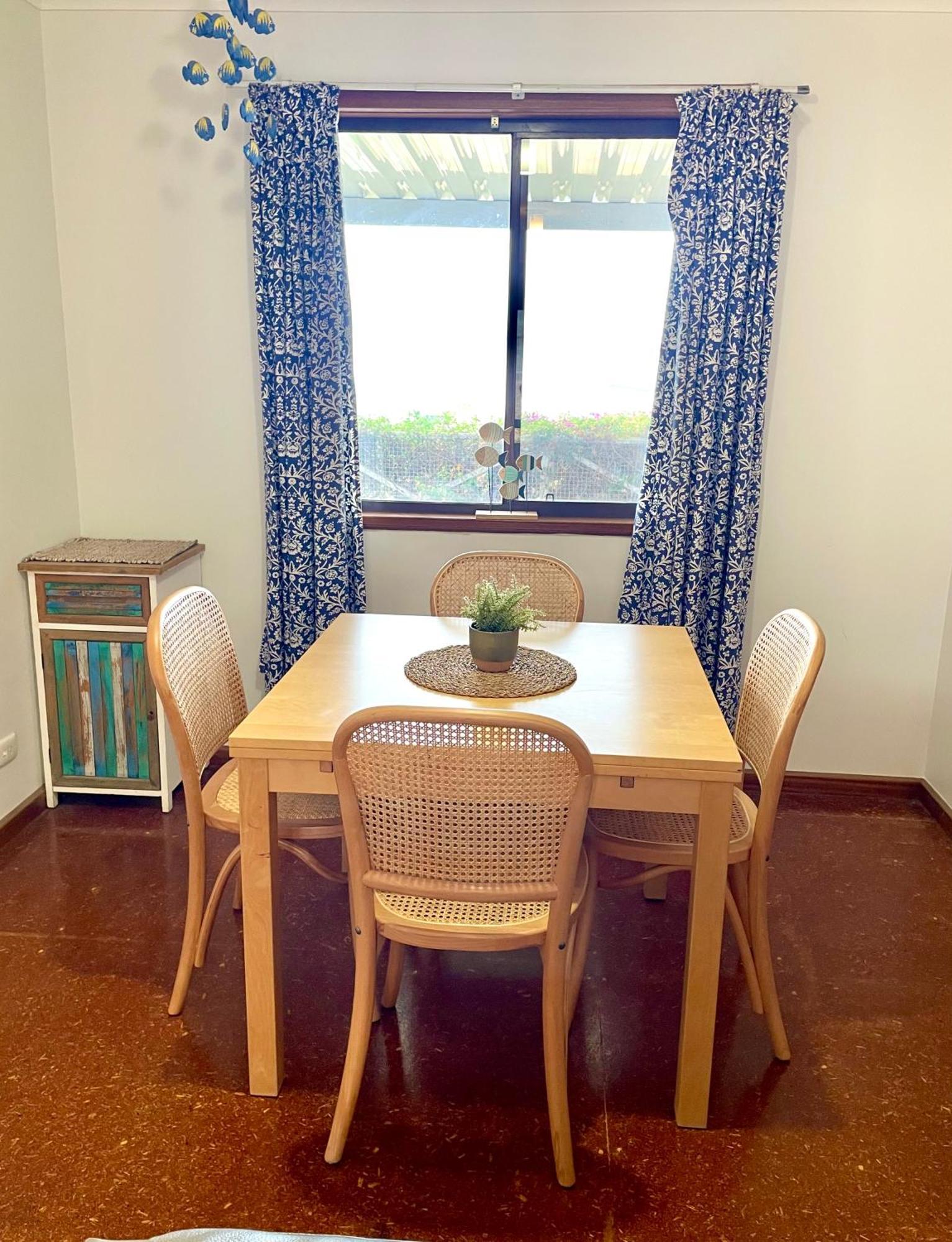 Fareview Beach House Emu Bay Экстерьер фото